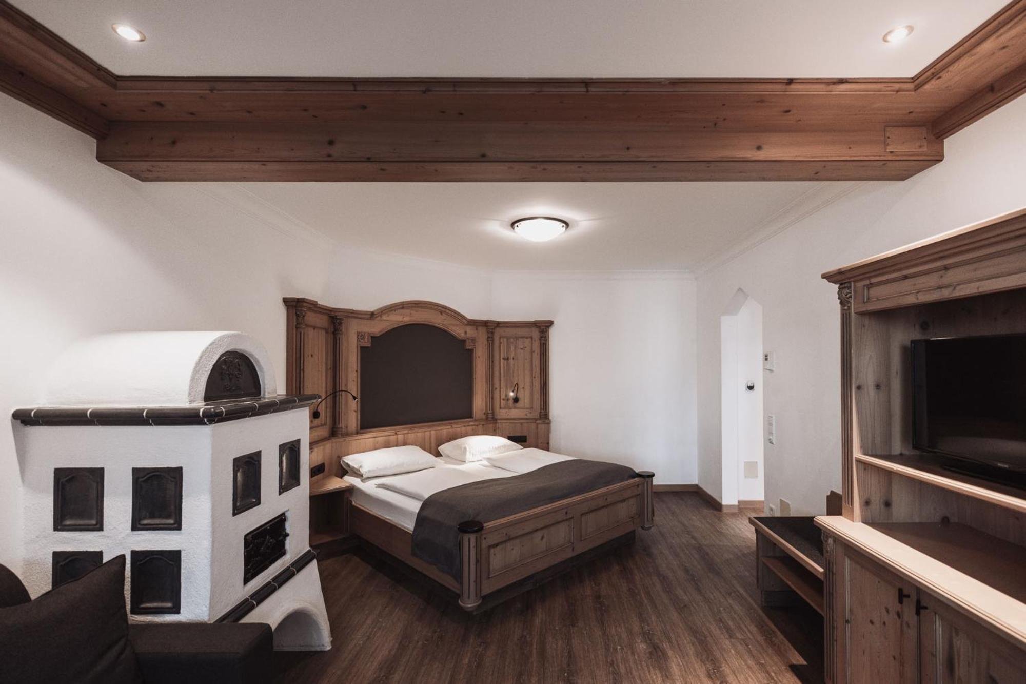 Hotel Montis - Active Nature Spa Бруніко Екстер'єр фото